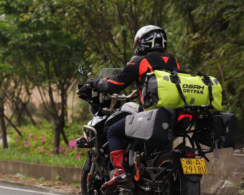touring roll bag
