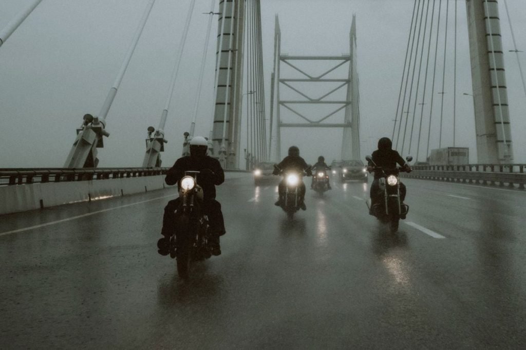 riders staggered formation