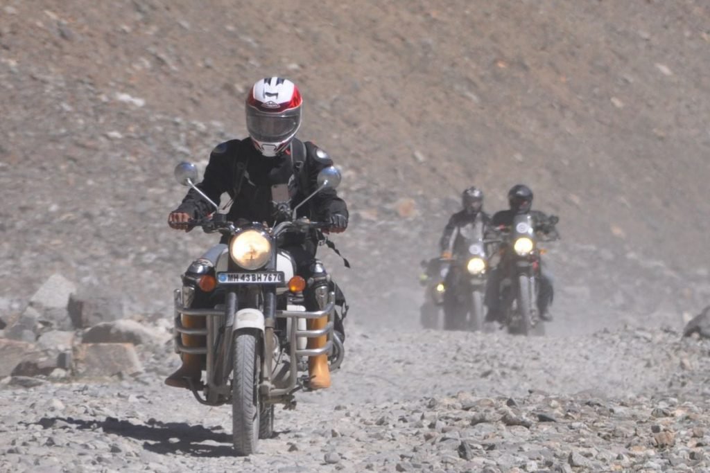riders on off-road tour