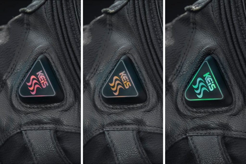 keis heated motorcycle gloves - red orange and green temperature scale
