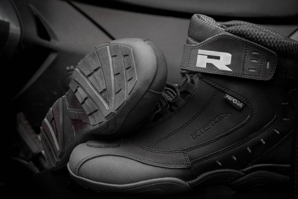 Richa Slick Waterproof Motorcycle Boots - sole and ventilation